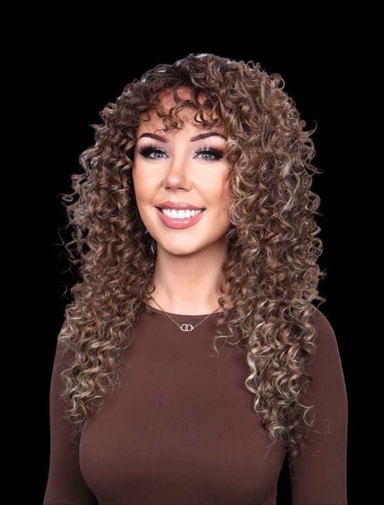 Chelsey Smith Crowns Other - Chelsey Smith Crowns Locklyn Brunette with Highlights Petite Wig
